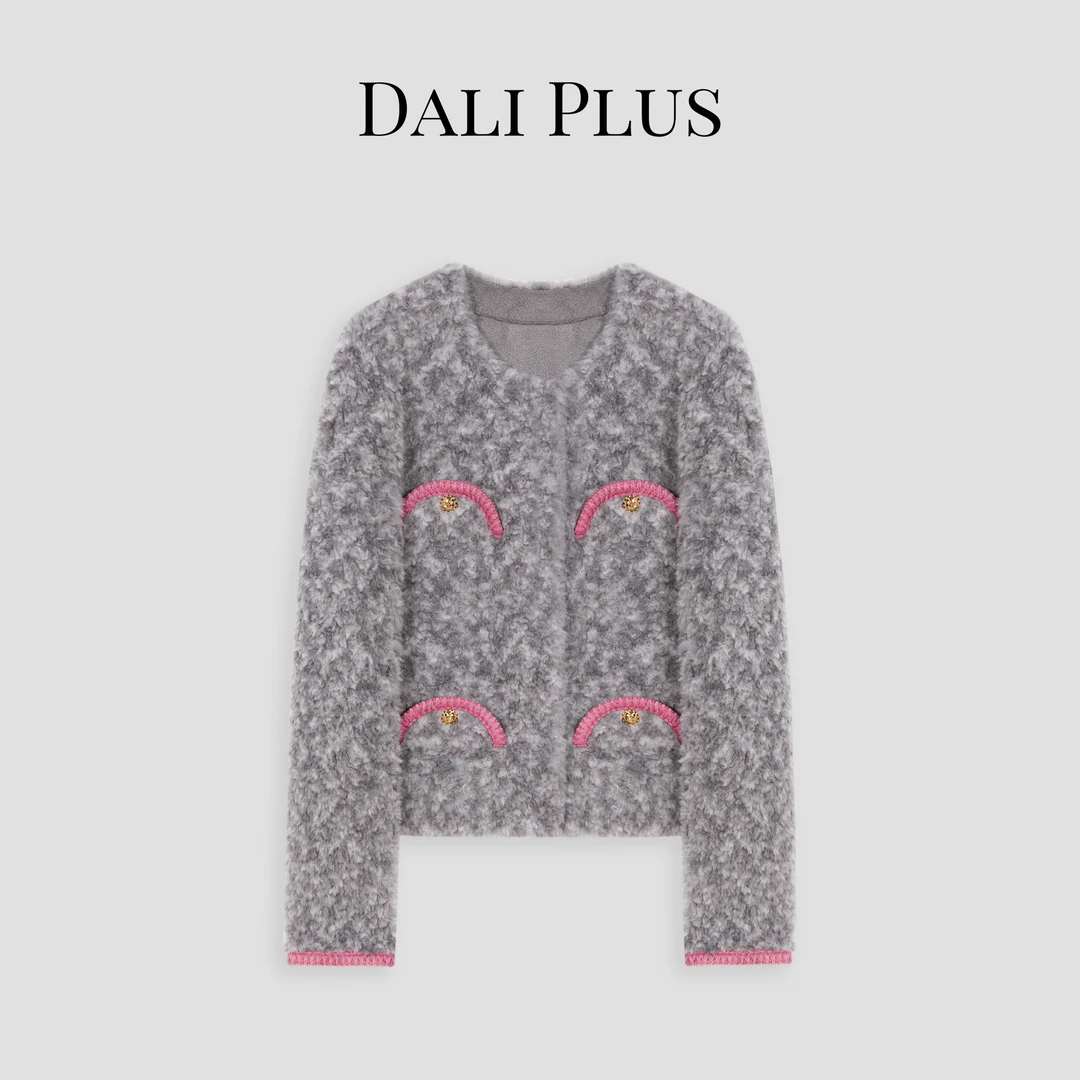 DALI PLUS100%羊毛灰撞粉倒微笑颗粒毛外套-D4YW0246