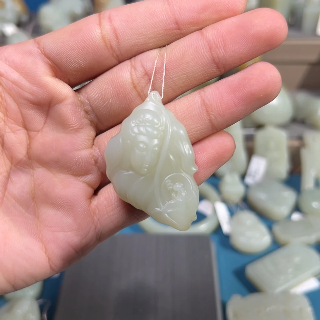 和田玉（糖玉）未镶嵌颈饰