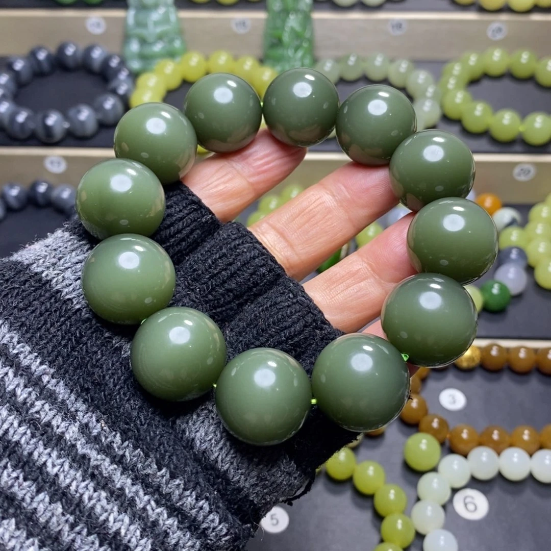 和田玉未镶嵌手串