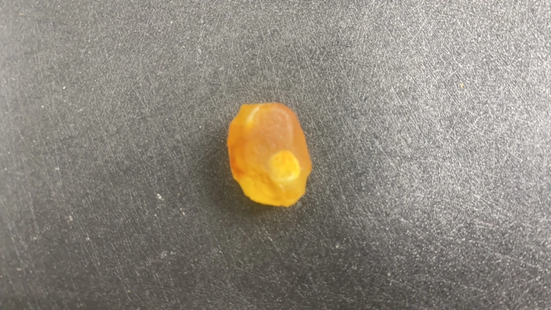 天然琥珀蜜蜡原石定制