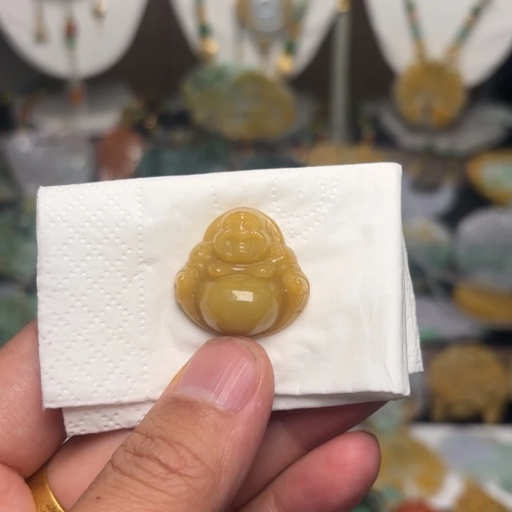 翡翠颈饰未镶嵌吊坠