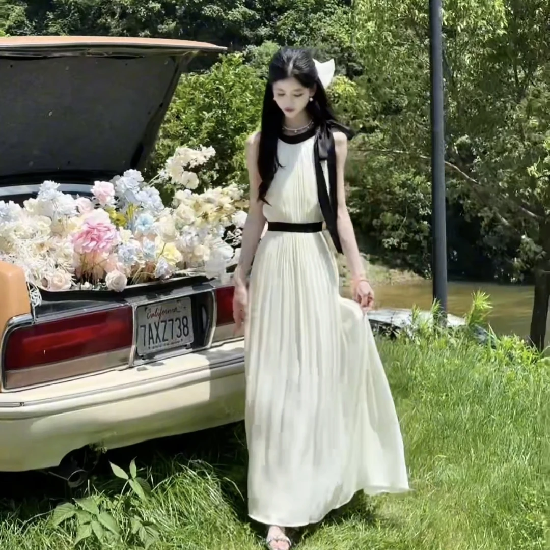 拉夏贝尔【琉光梦境】25年夏千金清冷贵系洋气显瘦连衣裙 10529 QXJ