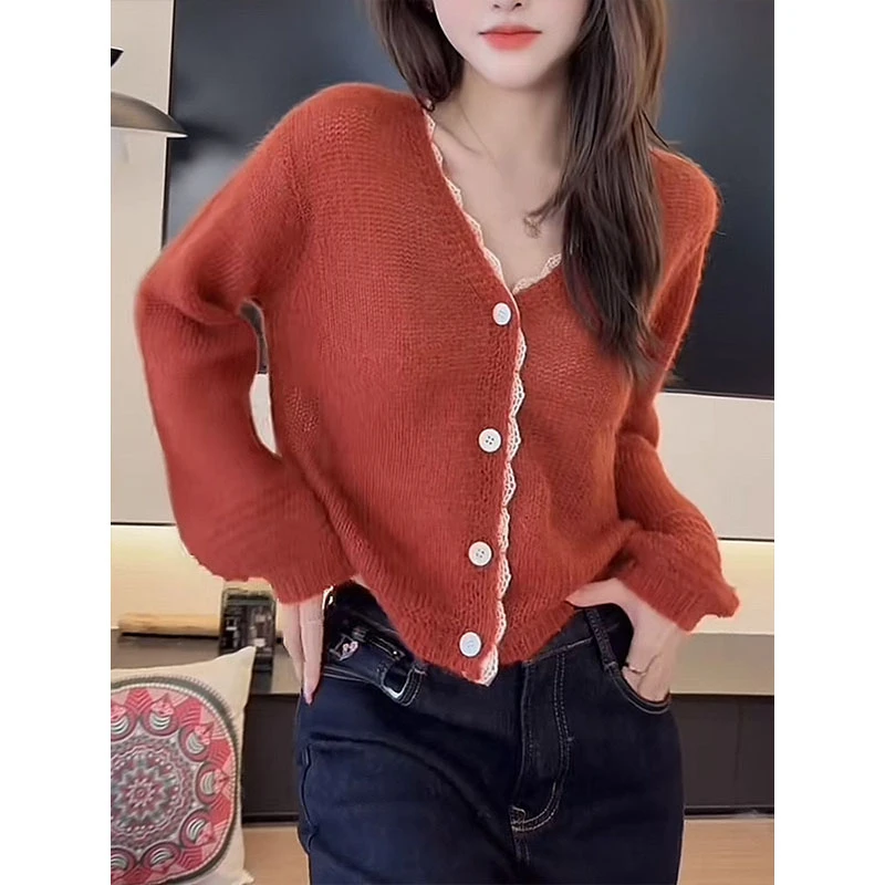 时尚设计感蕾丝拼接针织开衫女2025秋冬新款V领毛衣显瘦慵懒上衣