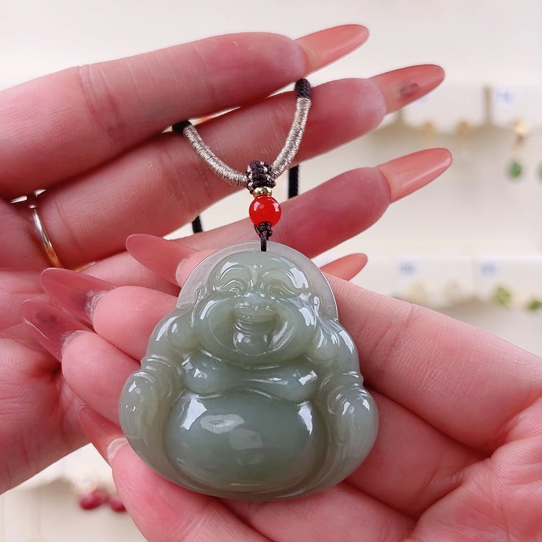 和田玉未镶嵌颈饰雨****王
