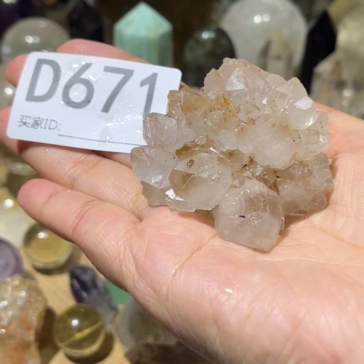 燕***～珠宝半成品未镶嵌水晶默认微瑕