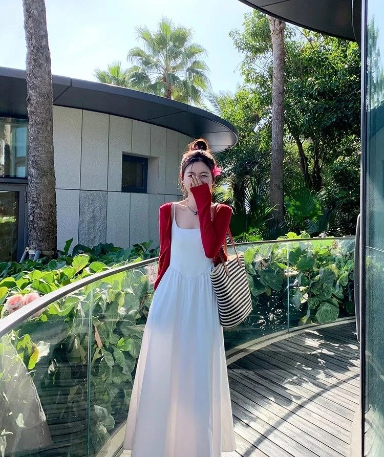 显瘦吊带长裙白色新款连衣裙初恋红色薄款夏季开衫温柔两件套
