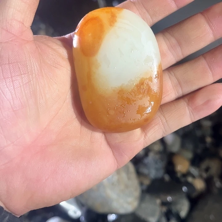未镶嵌和田玉（糖玉）挂件