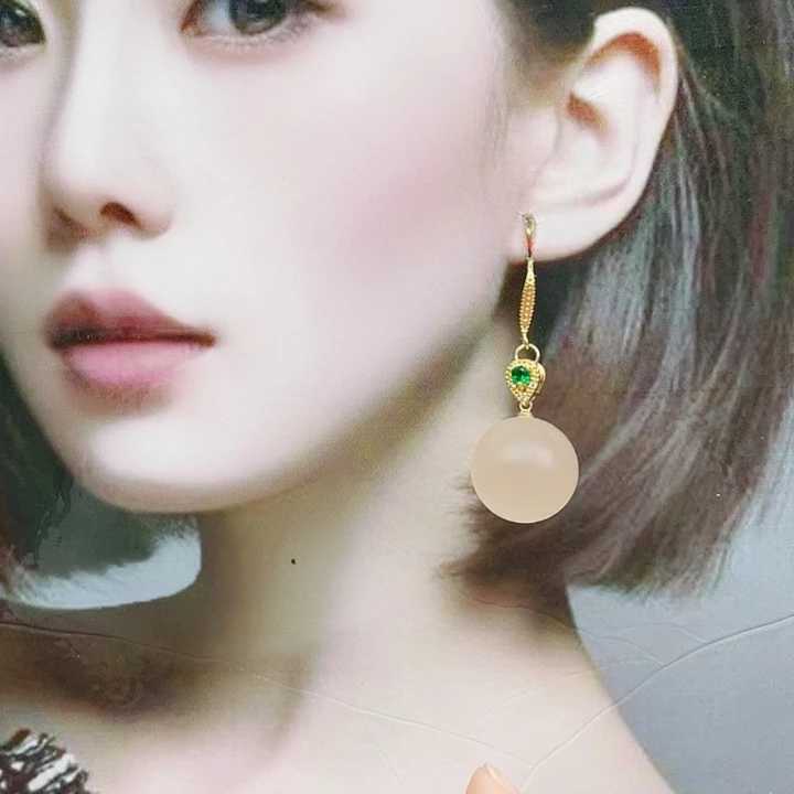 石英质玉合金耳钉