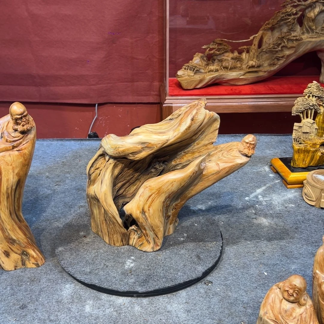 L***y金丝楠崖柏木雕木雕