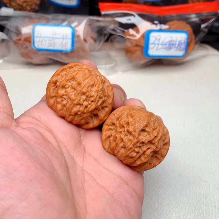 文玩核桃吊坠磨盘