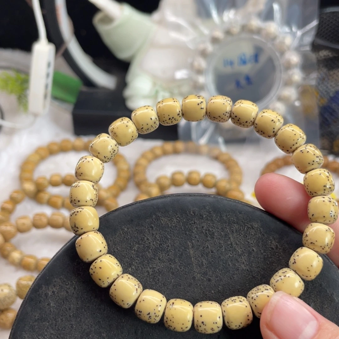 吊坠星月菩提8.9河豚