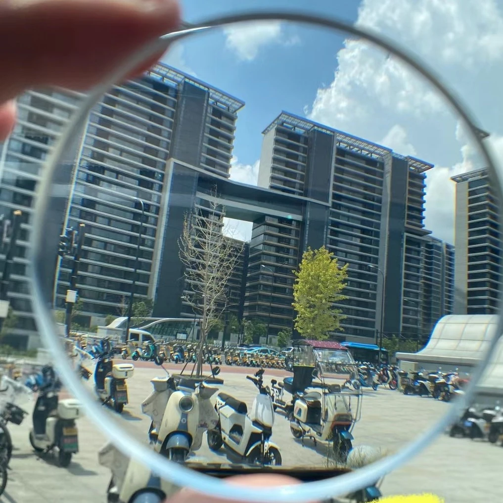 1.60UV非球面镜片透光性好耐磨高清眼镜片