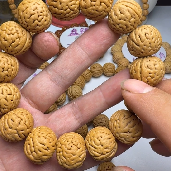 2***2桃核吊坠文玩桃核手串