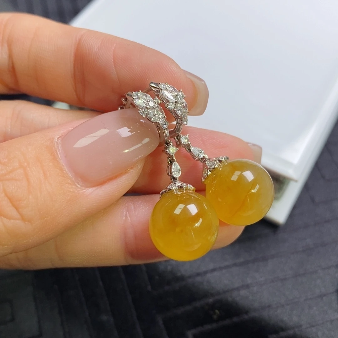 翡翠18K金镶嵌耳饰黄翡珠珠