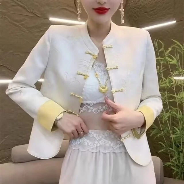 2025新款新中式洋气外套女装复古盘扣提花轻国风上衣春季长袖开衫