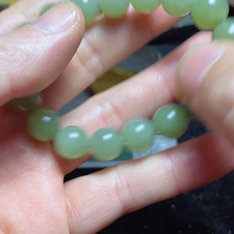 未镶嵌和田玉（糖玉）挂件