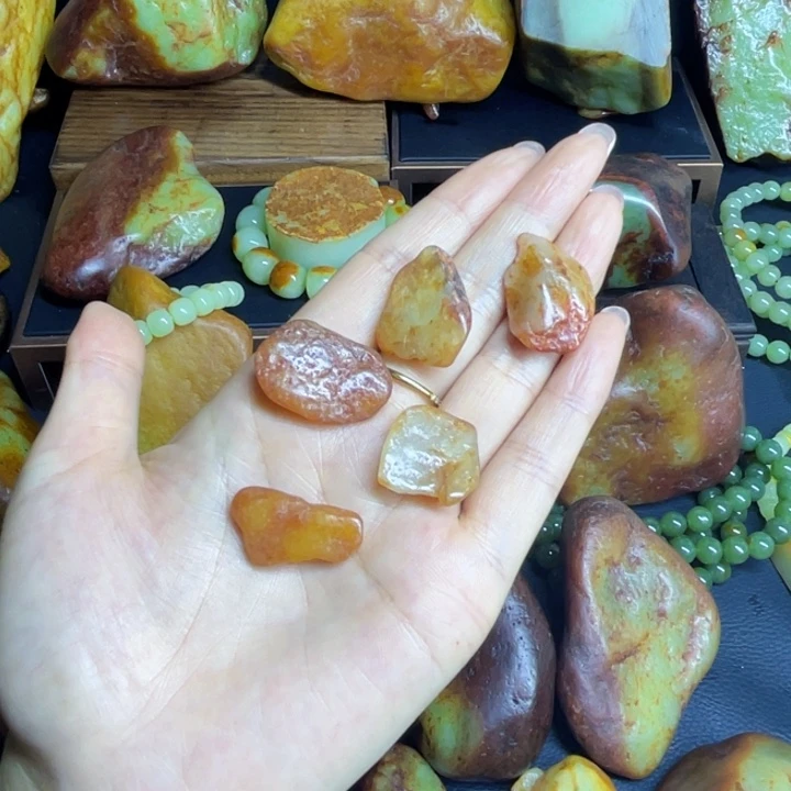 和田玉（糖玉）未镶嵌挂件