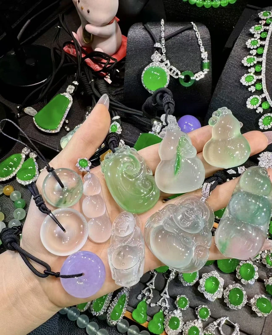 缅甸翡翠戒圈挂件珠串一物一拍多样性发一个