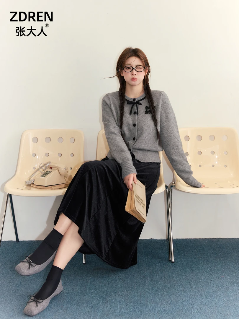 2025秋冬新款大码女装胖妹妹mm显瘦长白月大大秋冬大码德绒上衣
