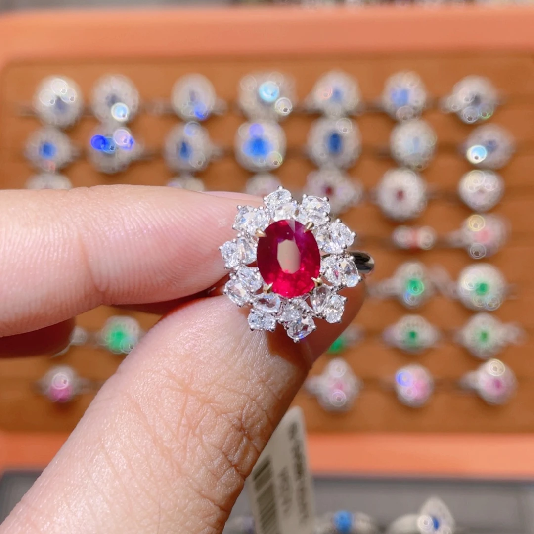 18K金镶嵌戒指红宝石2.01ct 无烧鸽血