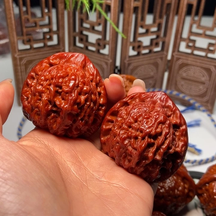 文玩核桃吊坠官帽47尺