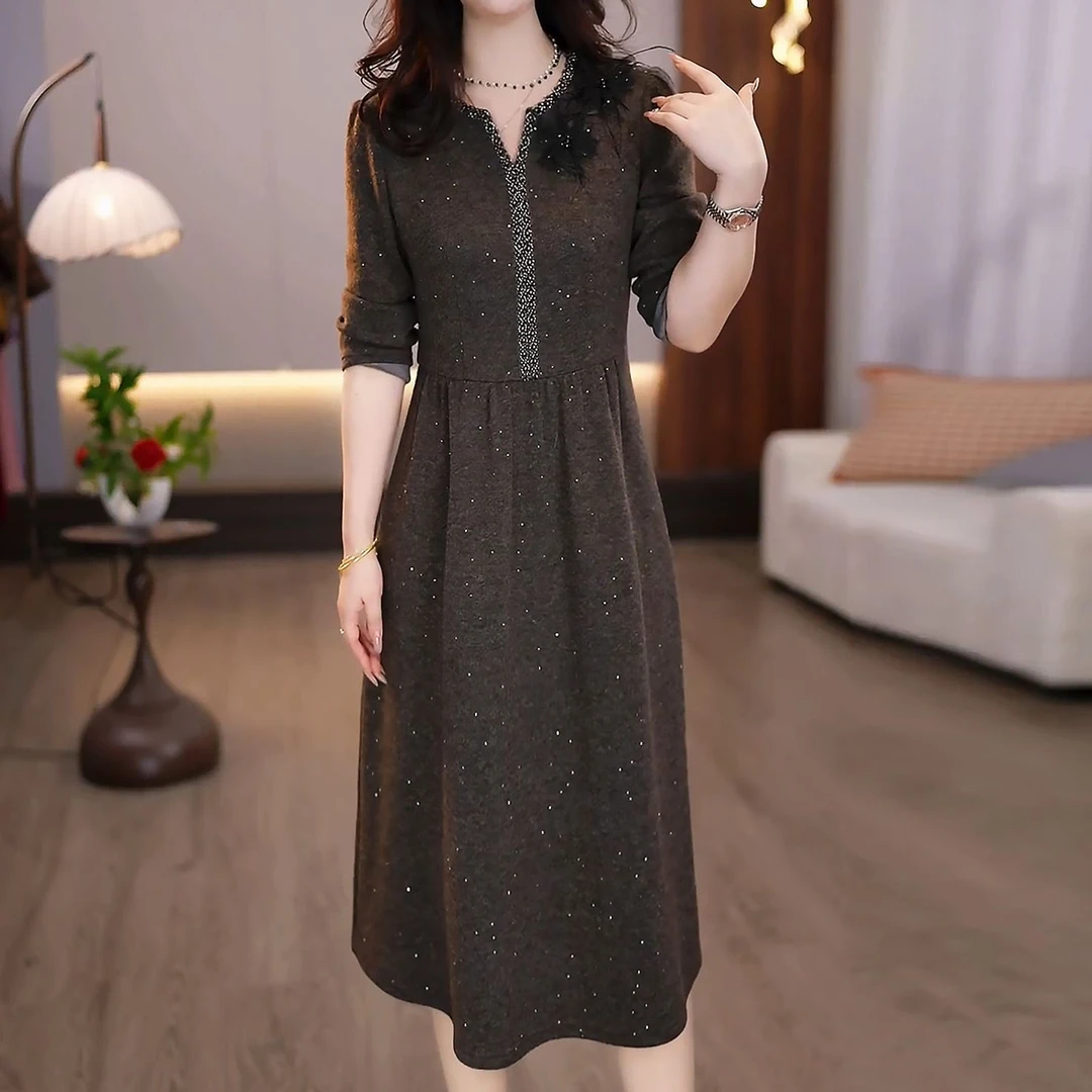 高档贵妃绒时尚洋气简约优雅礼服裙2025秋冬新款中长收腰连衣裙女