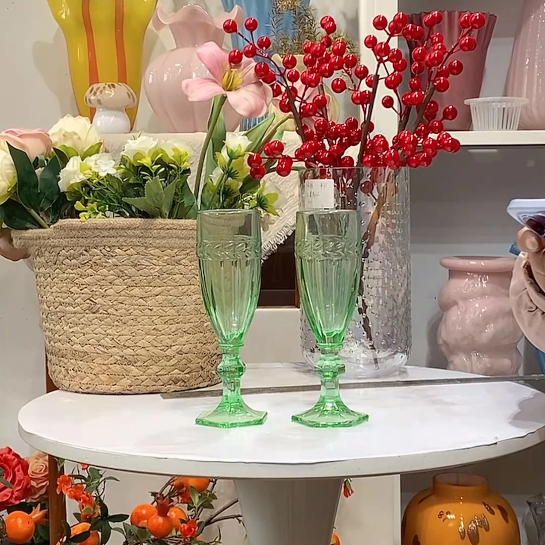 原色 两只 微瑕 高18.5