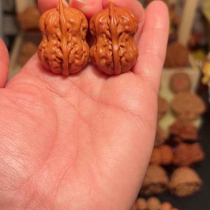 桃核把件?**桃精品核桃