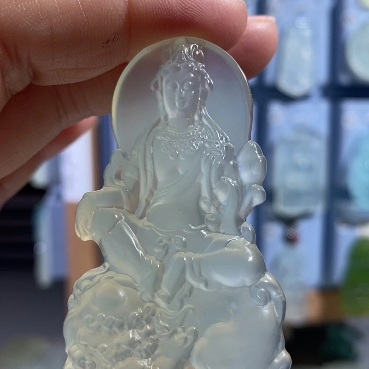 岫玉未镶嵌颈饰吊坠