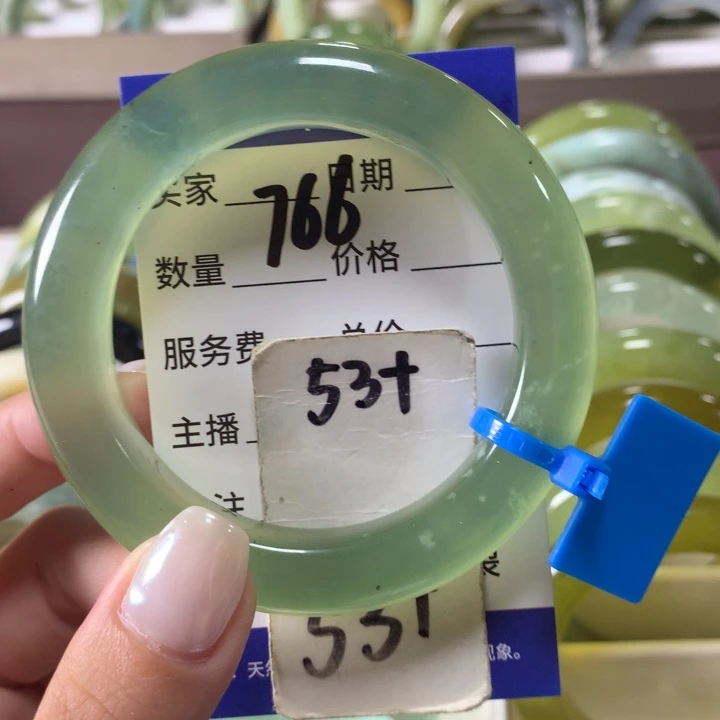 未镶嵌蛇纹石玉手镯766