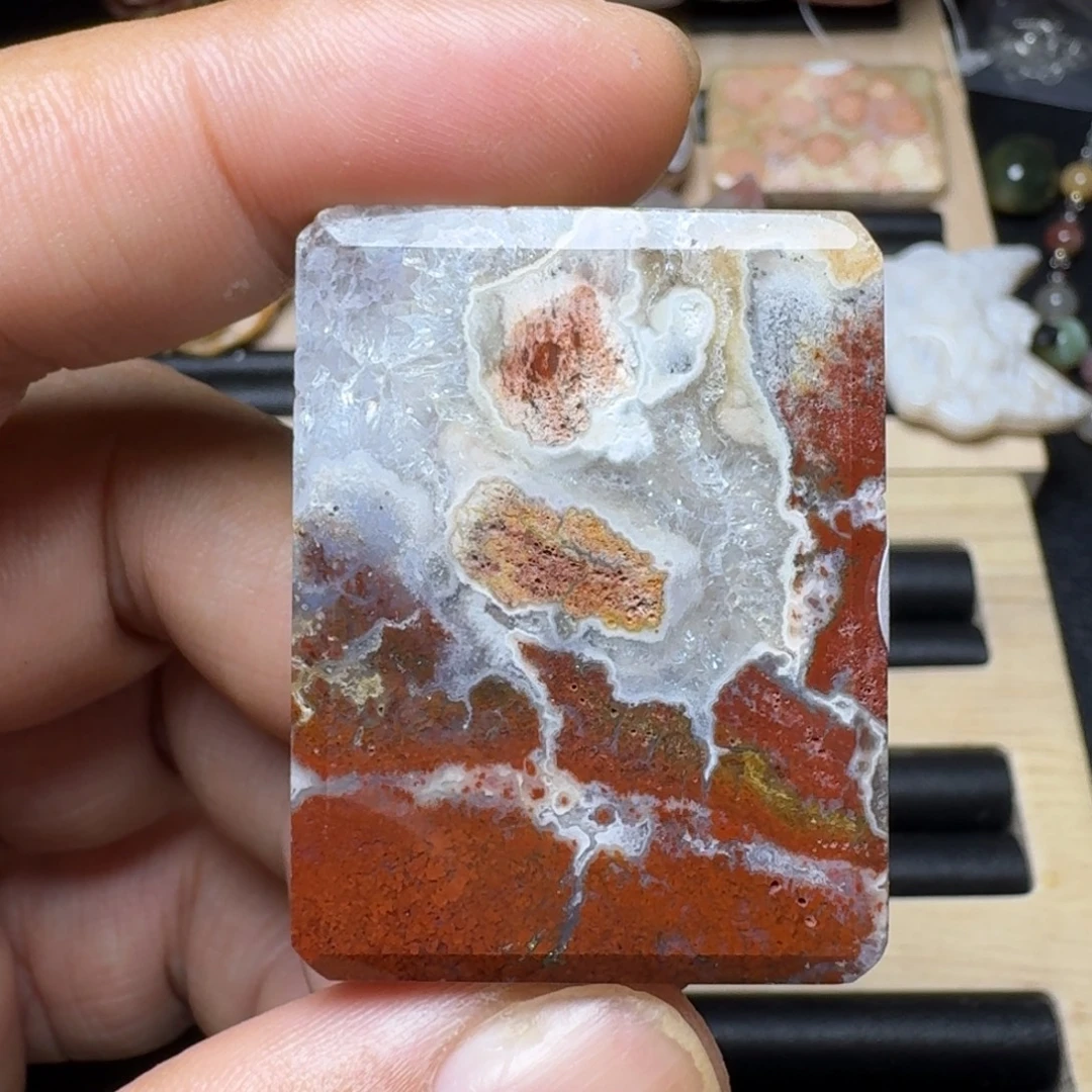未镶嵌纯天然色有机玉石保真色石英质玉