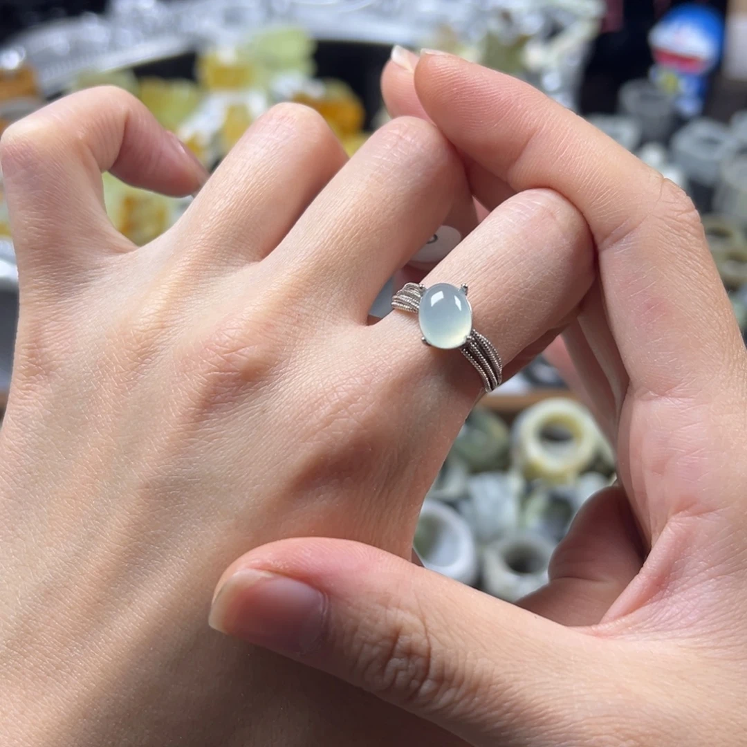 蛇纹石玉未镶嵌戒指