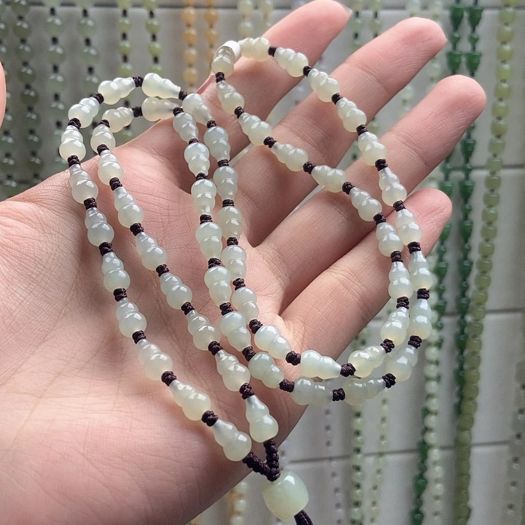 衡***师颈饰未镶嵌和田玉和田玉葫芦5.5mm