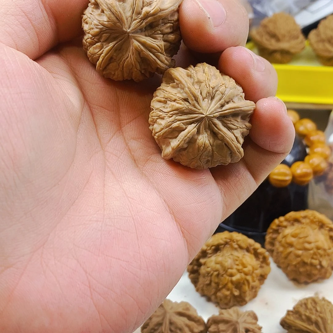 逐***者文玩核桃手把件38雨花石四棱