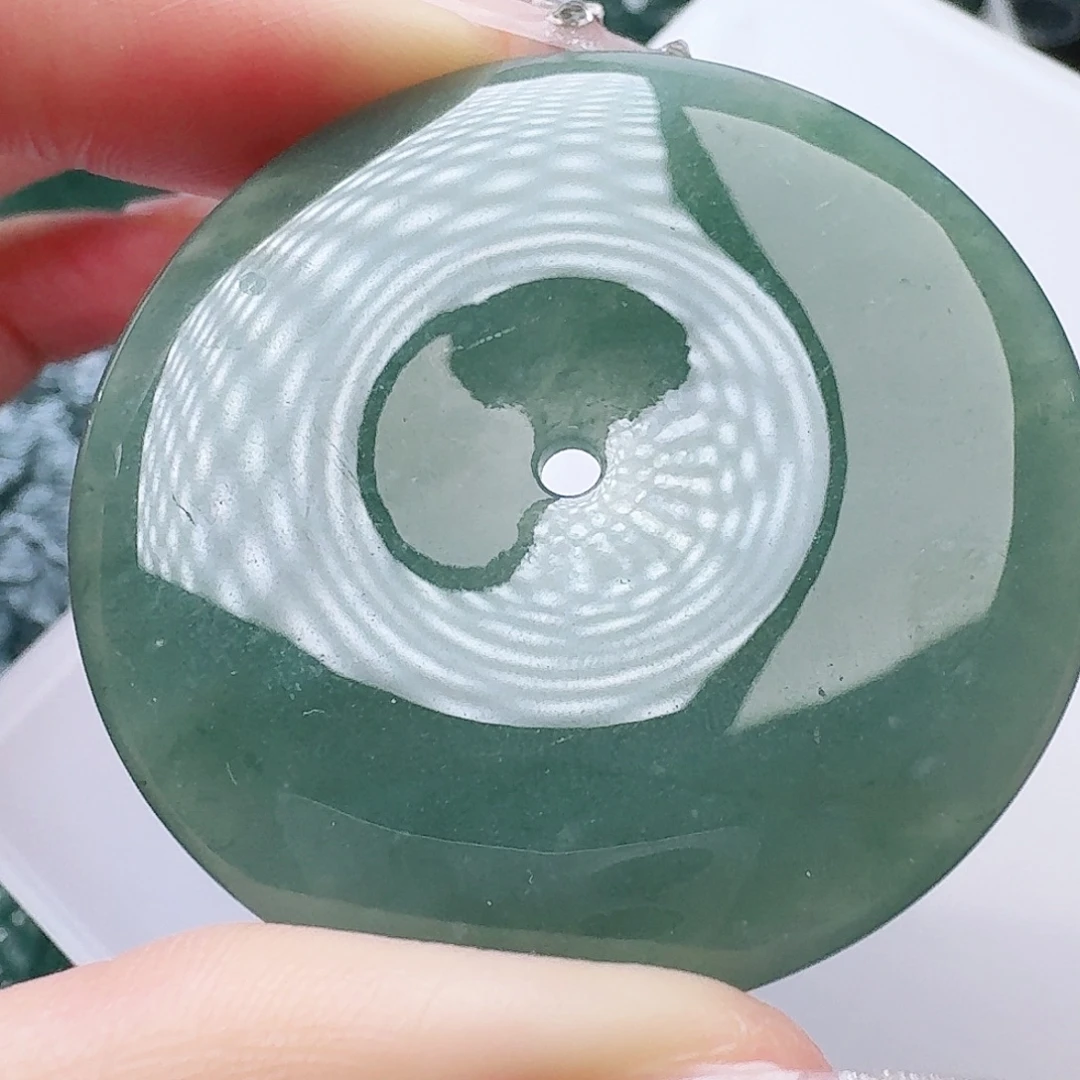 翡翠未镶嵌颈饰天然的A货翡翠多样性发其一