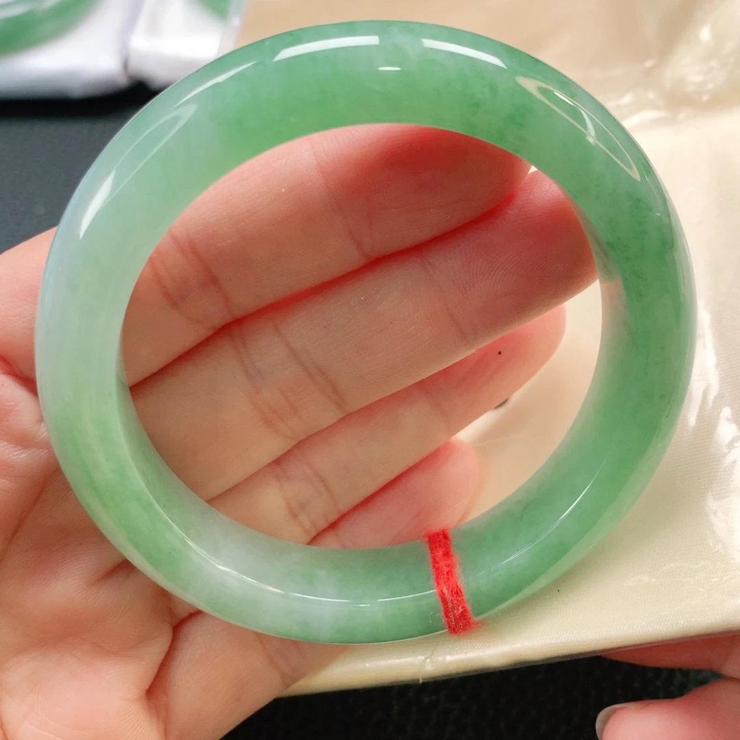 未镶嵌手镯翡翠56正