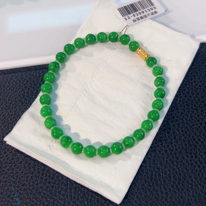 颈饰未镶嵌翡翠手串