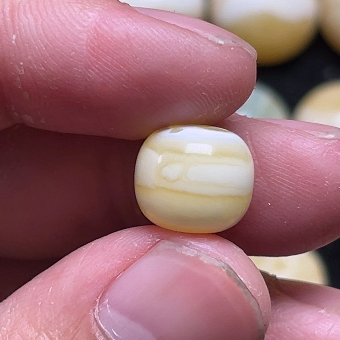 我***奇琥珀未镶嵌裸石蜜蜡老型11.4