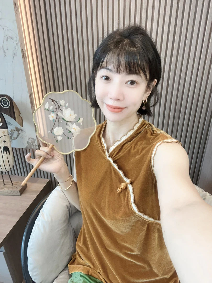 【香觅】新中式国风花边丝绒时尚气质复古秋季无袖小衫上衣