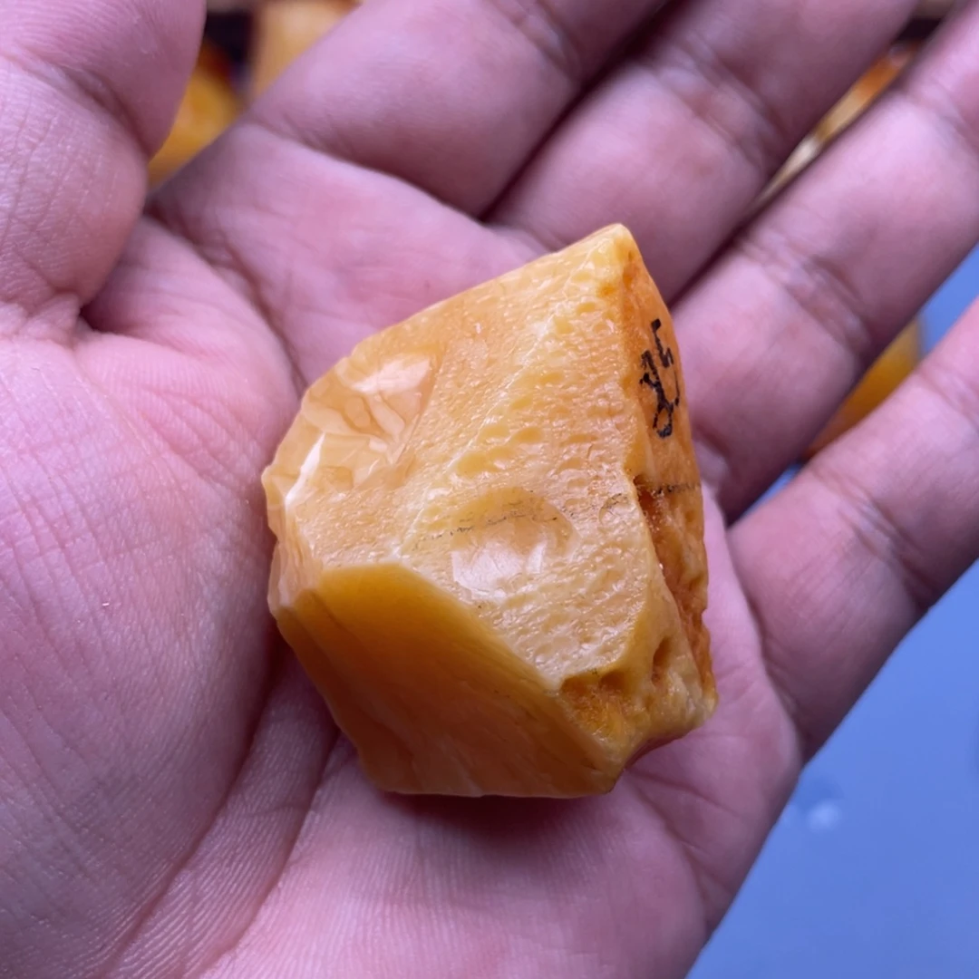 永***远定制琥珀未镶嵌蜜蜡定制