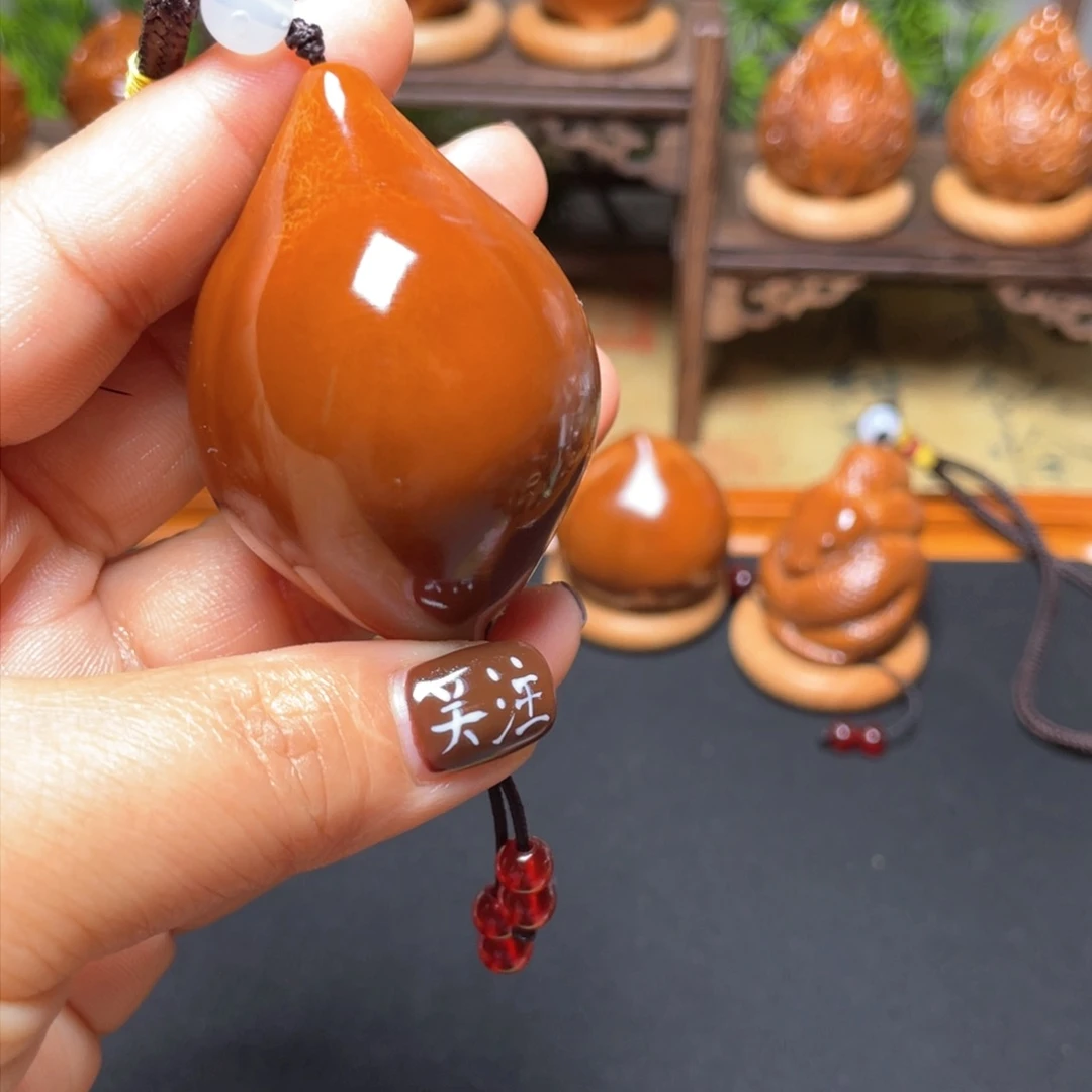 橄榄核吊坠蝴蝶35穿配