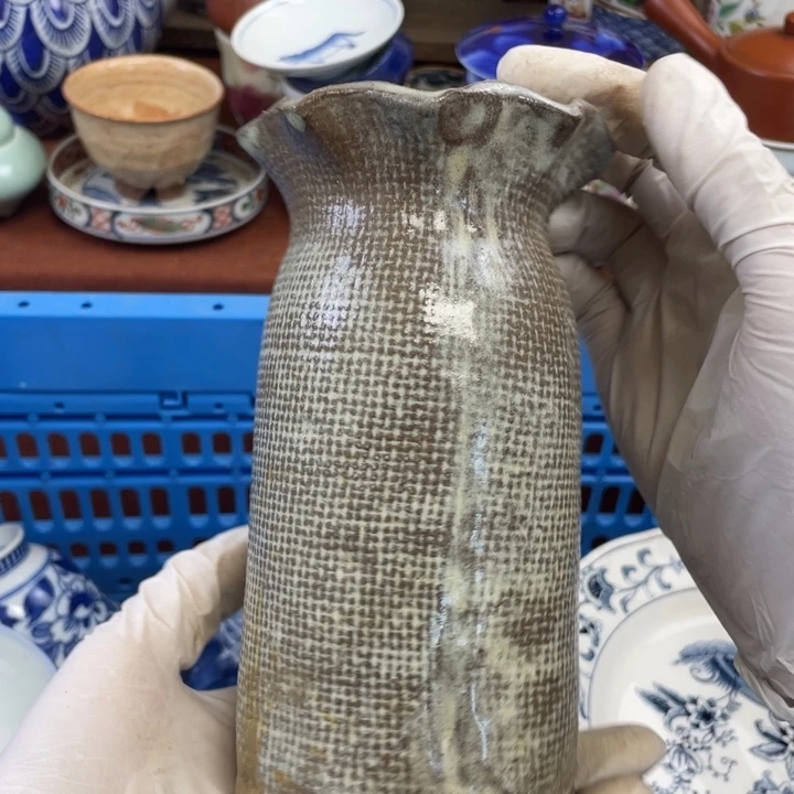 他家瓷器真美…开播了