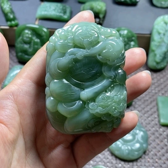 【闪购商品】颈饰未镶嵌和田玉