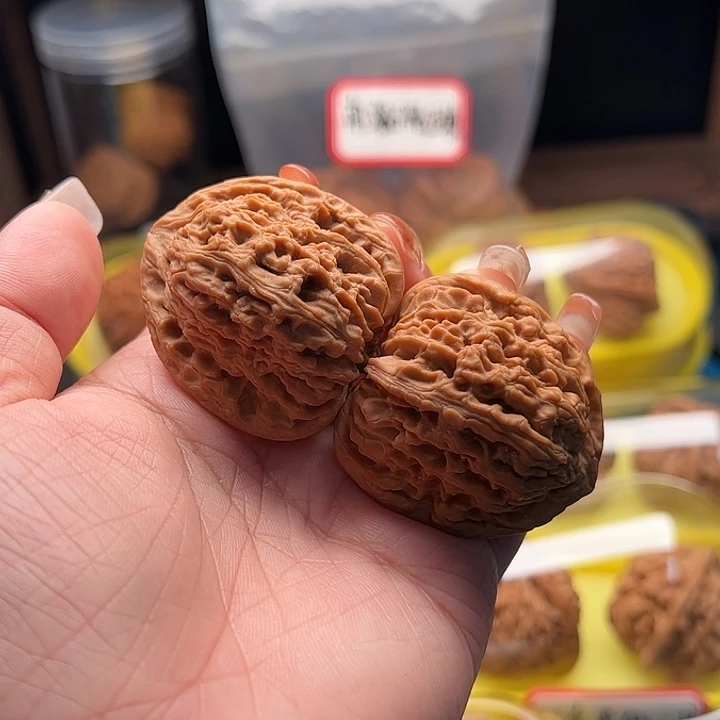 吊坠文玩核桃三角南疆 全品