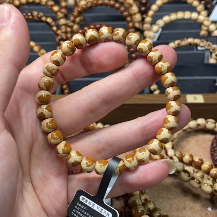 莉***目紫金鼠手串实心紫金鼠手串7.9鬼脸