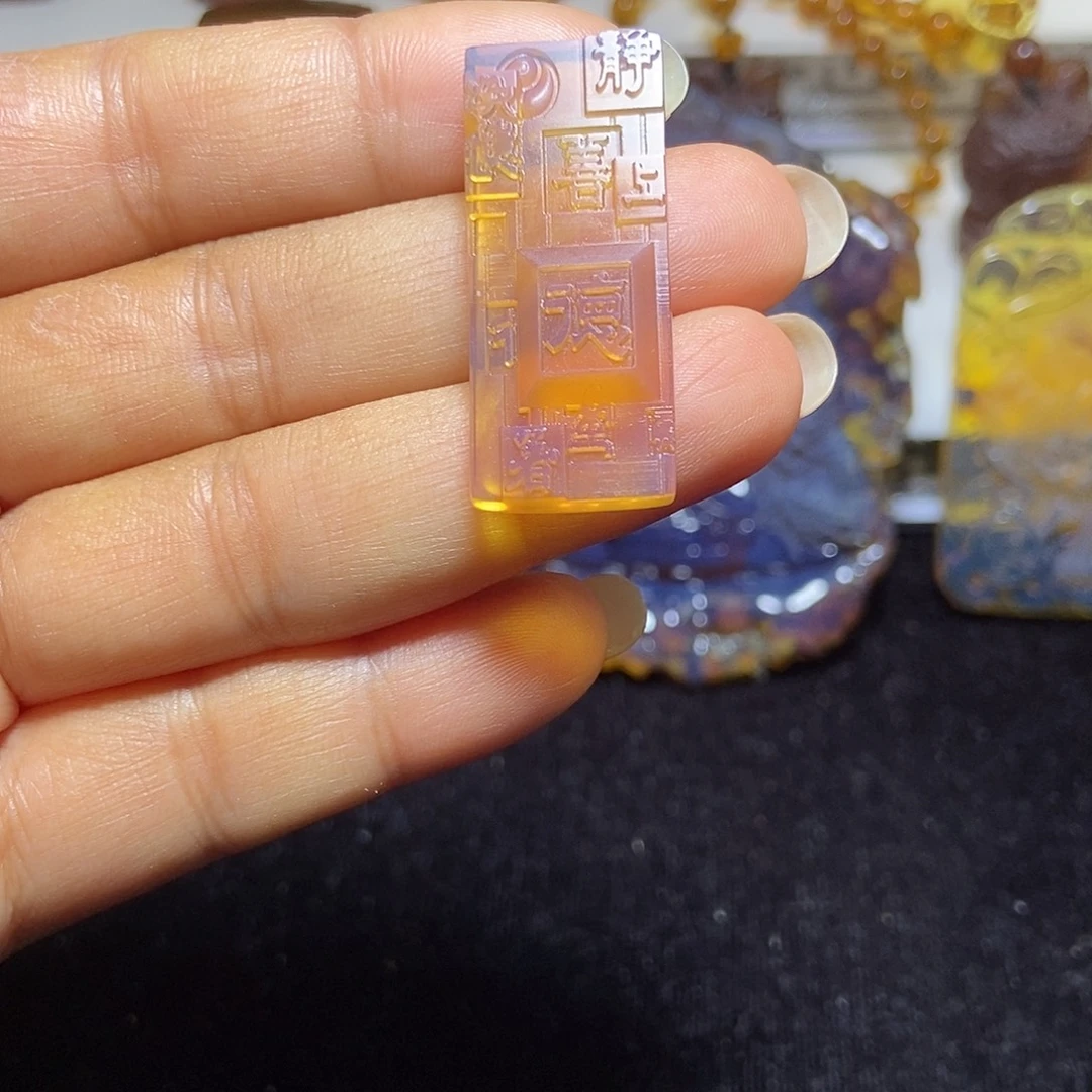 琥珀颈饰未镶嵌缅甸天然琥珀吊坠