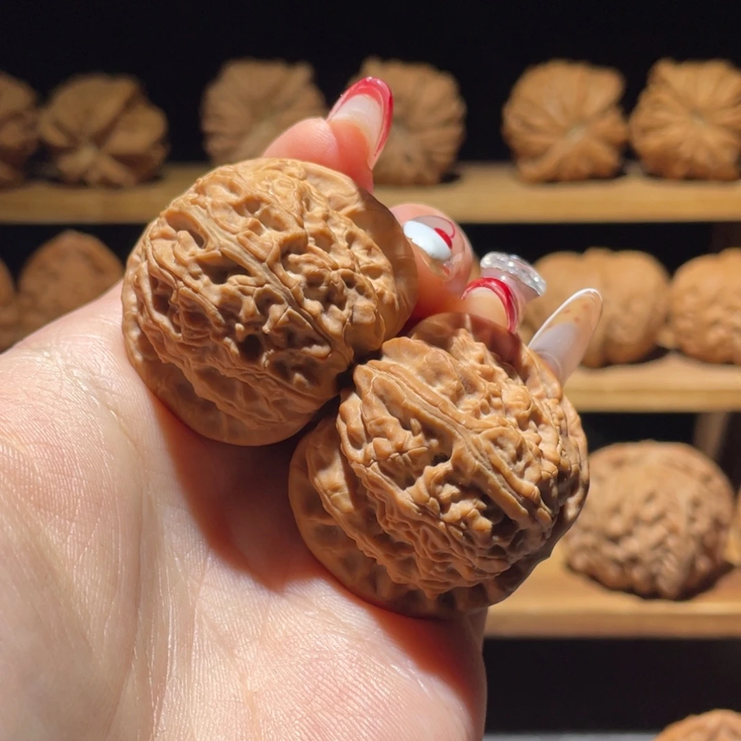 吊坠文玩核桃36球白