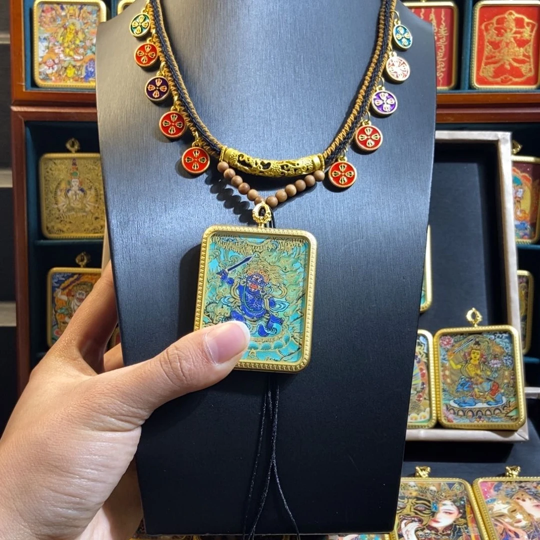 吊坠猎****ᵎ美丽的唐卡漂亮结缘