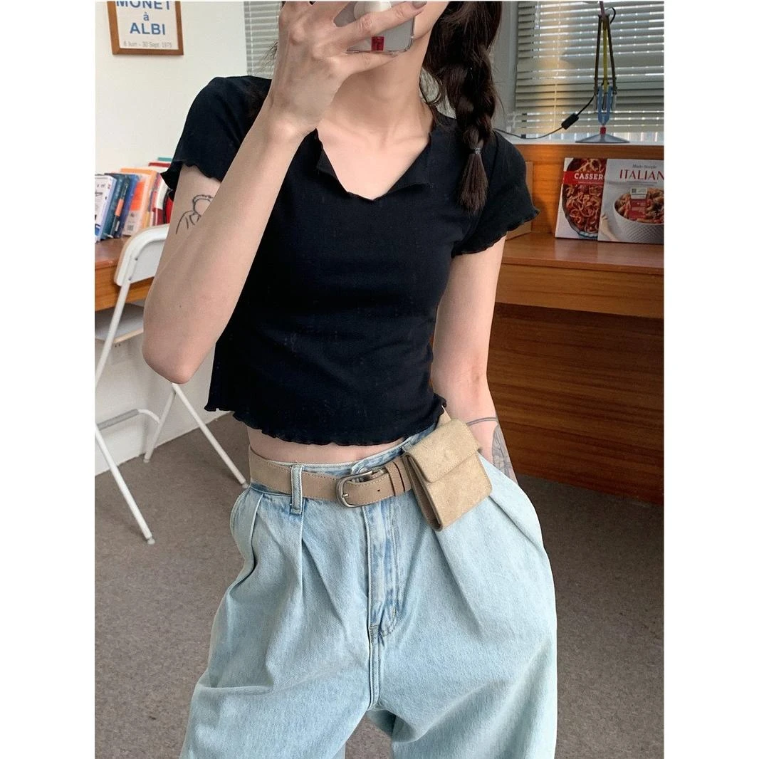 黑色修身锁骨T恤女设计感v领短袖2025夏季短款露脐辣妹上衣服女潮