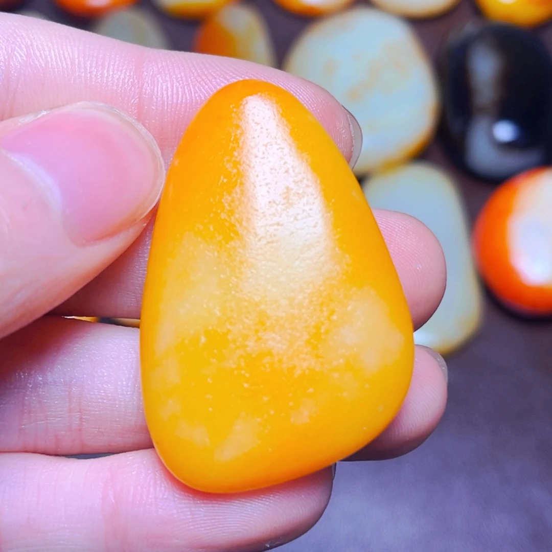 和田玉未镶嵌珠宝奇石